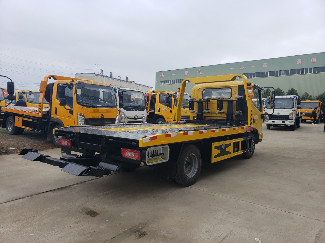 藍牌歐馬可清障車