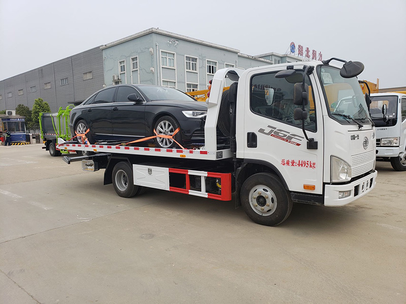 北京牌的 藍(lán)牌解放清障車(chē)